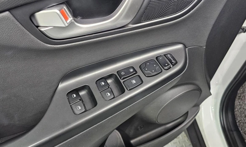 Hyundai Kona Gasoline 1.6 Turbo 2WD Smart, снимка 11 - Автомобили и джипове - 52112797