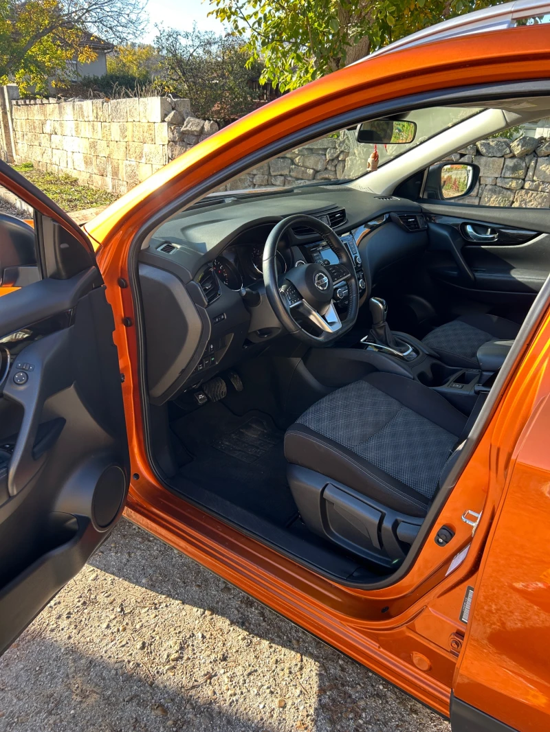 Nissan Qashqai, снимка 8 - Автомобили и джипове - 52258219