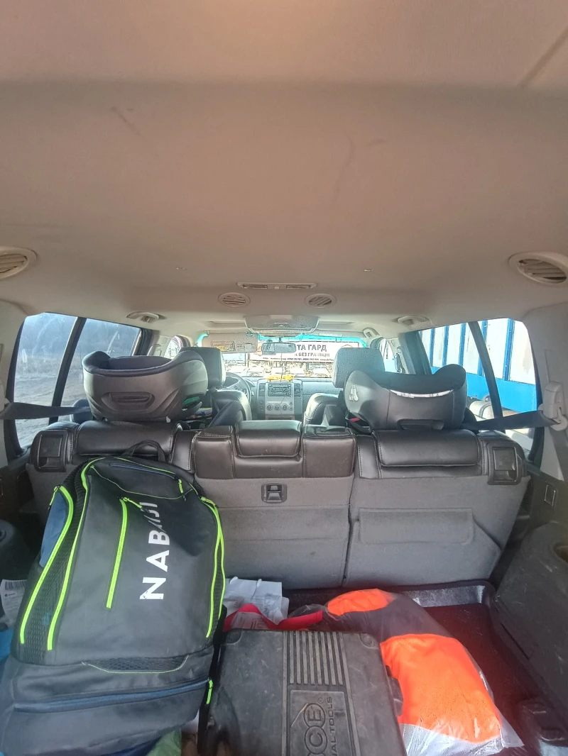 Nissan Pathfinder, снимка 12 - Автомобили и джипове - 52627617