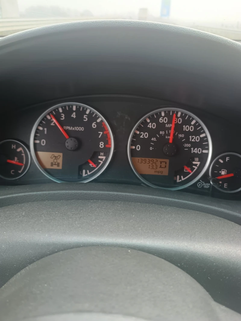 Nissan Pathfinder, снимка 14 - Автомобили и джипове - 52627617