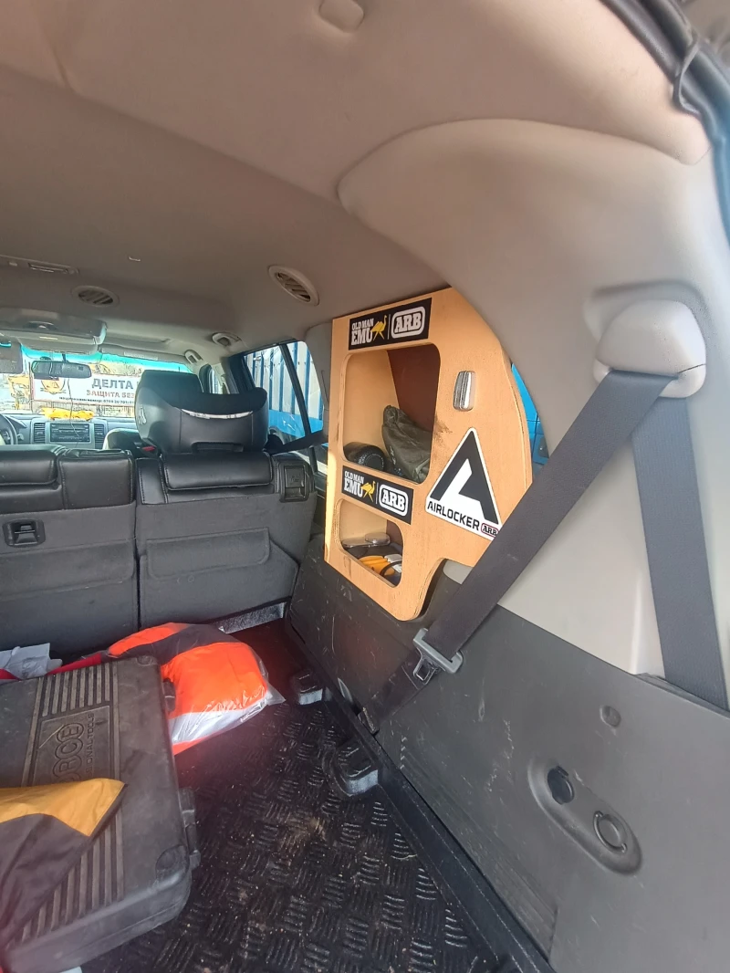 Nissan Pathfinder, снимка 10 - Автомобили и джипове - 52627617