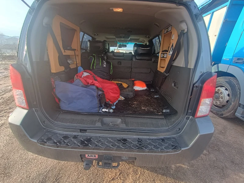 Nissan Pathfinder, снимка 8 - Автомобили и джипове - 52627617