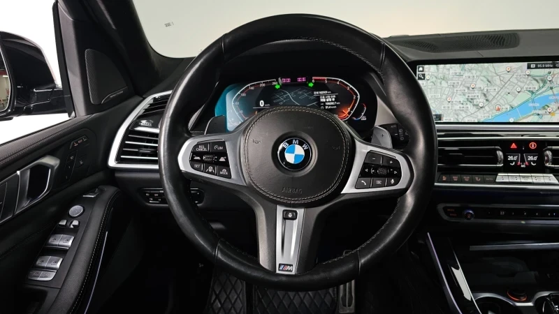 BMW X7 * Xdrive* Laser* Night Vision* Pano, снимка 8 - Автомобили и джипове - 55343924