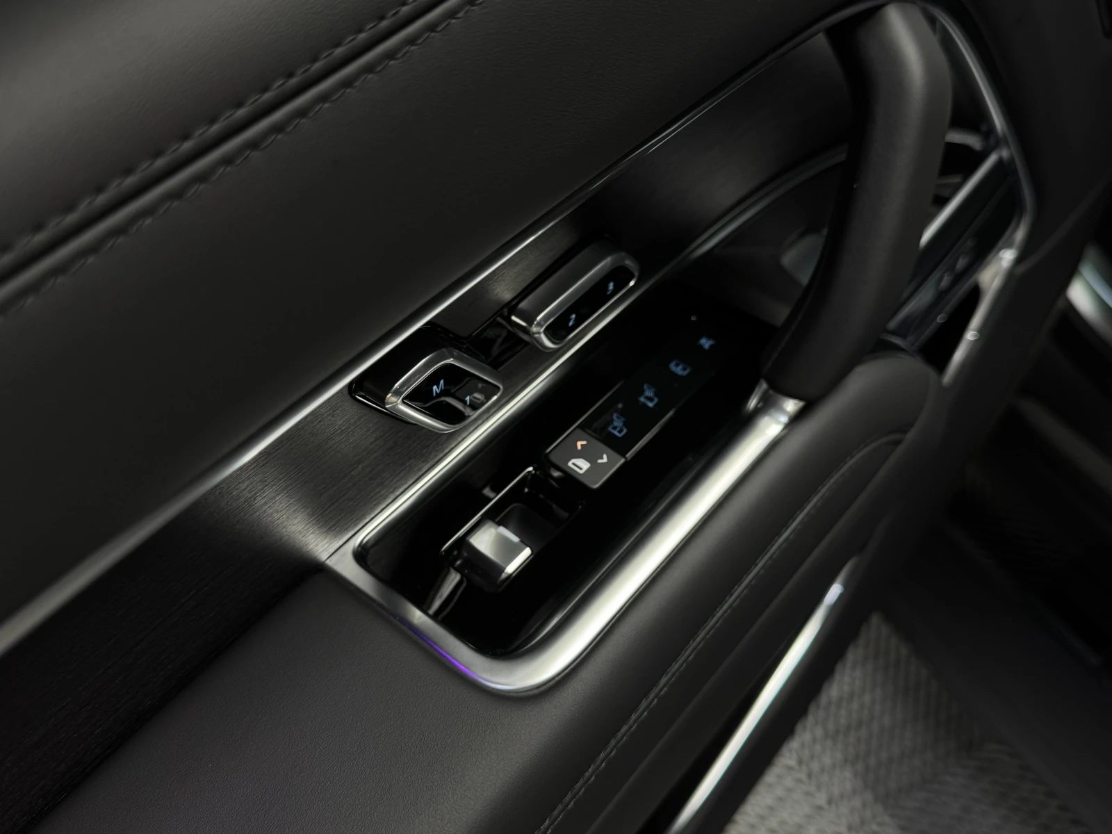 Land Rover Range rover AUTOBIOGRAPHY P530 LWB Pano* Meridian | Mobile.bg   14