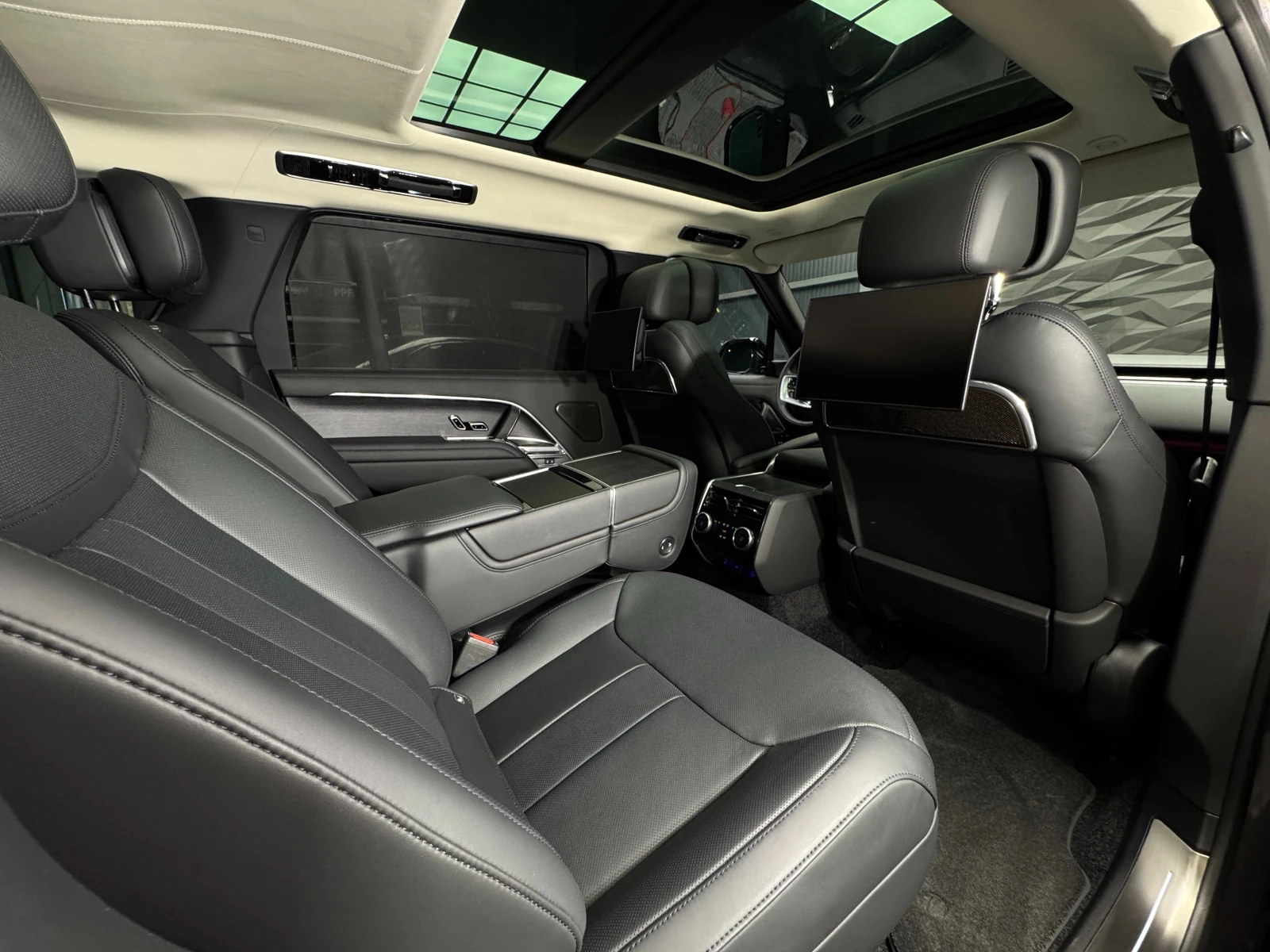Land Rover Range rover AUTOBIOGRAPHY P530 LWB Pano* Meridian - изображение 9