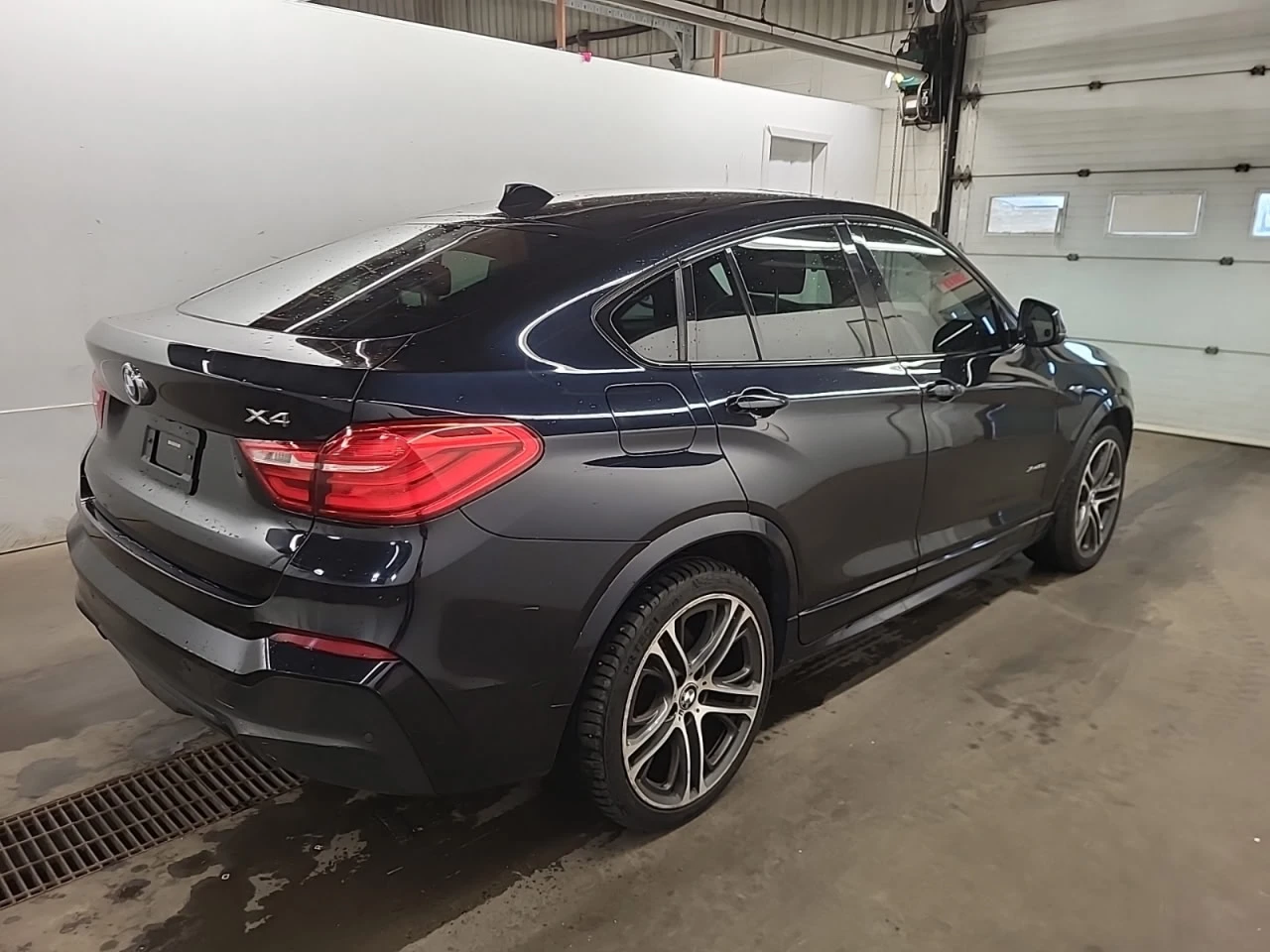 BMW X4 * АВТО КРЕДИТ* ЦЕНА ДО БГ * Сервизна история *  - изображение 4