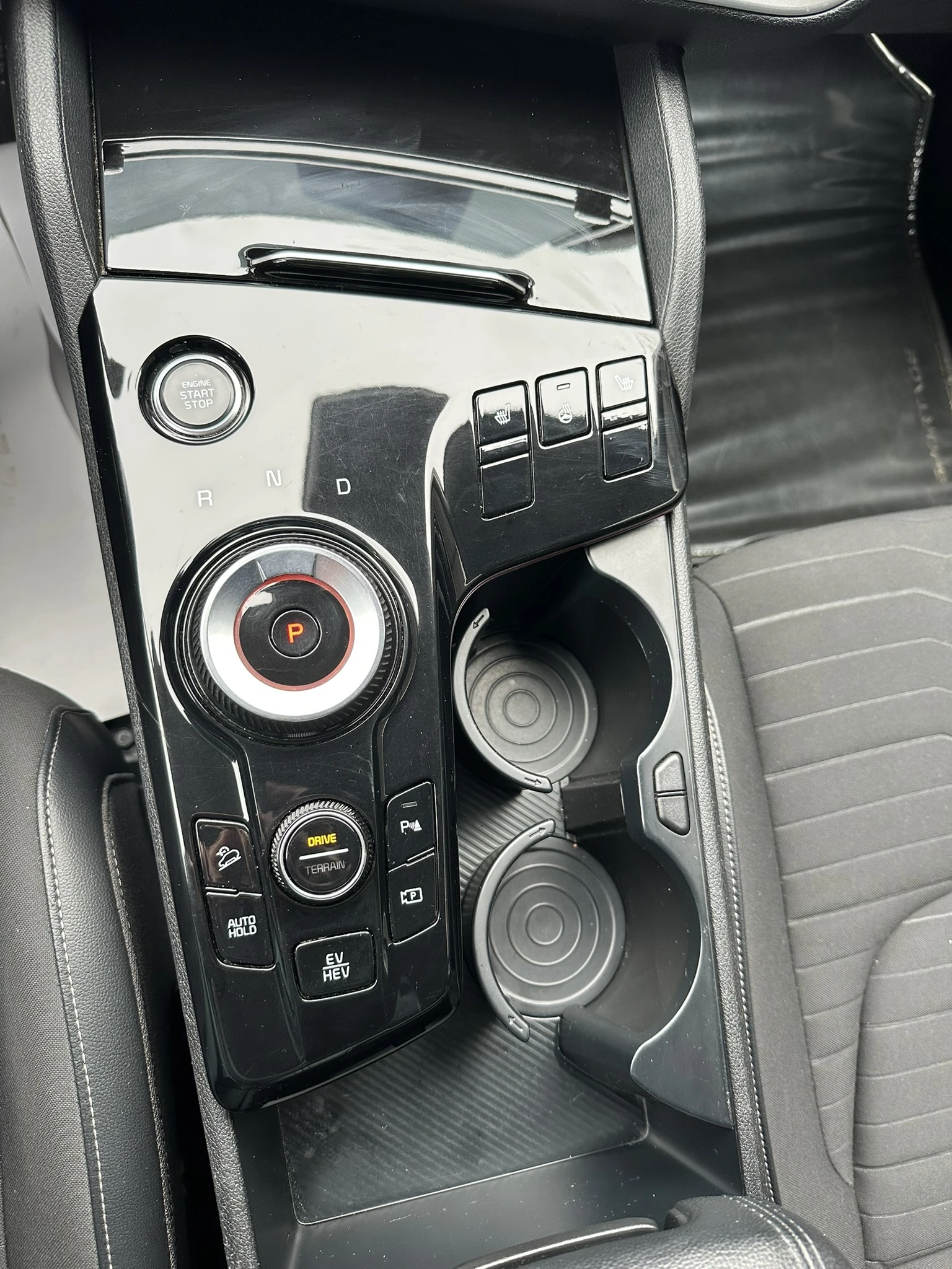 Kia Sportage 1.6 Plug-in Hybrid Design 4WD | Mobile.bg � ����������� 14