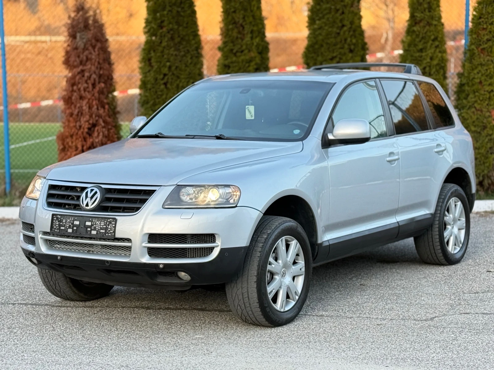 VW Touareg 3.0TDI V6* 4x4* Koja* Navigacia* Ksenon, снимка 5 - Автомобили и джипове - 53804055