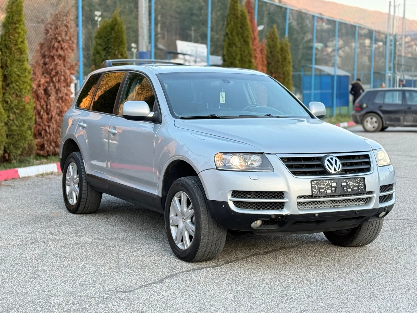 VW Touareg 3.0TDI V6* 4x4* Koja* Navigacia* Ksenon, снимка 4 - Автомобили и джипове - 53804055