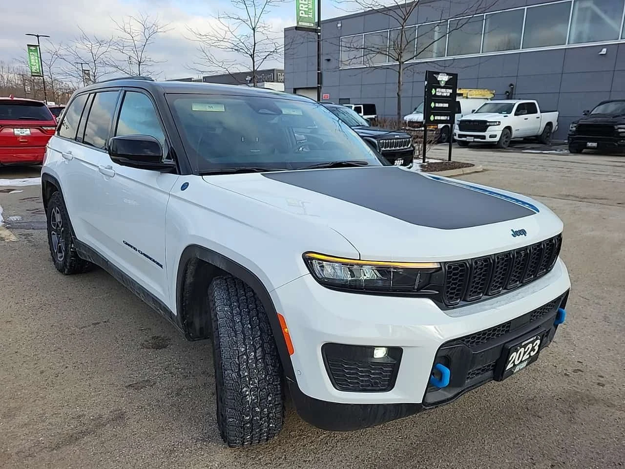 Jeep Grand cherokee  TRAILHAWK /360/DISTRONIC/ОБДУХВАНЕ, снимка 2 - Автомобили и джипове - 53985702