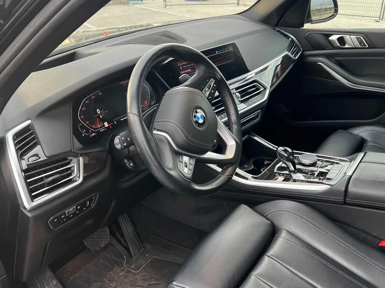 BMW X5 * xDrive40i * PANO* NAVI* KEYLESS, снимка 16 - Автомобили и джипове - 54431033