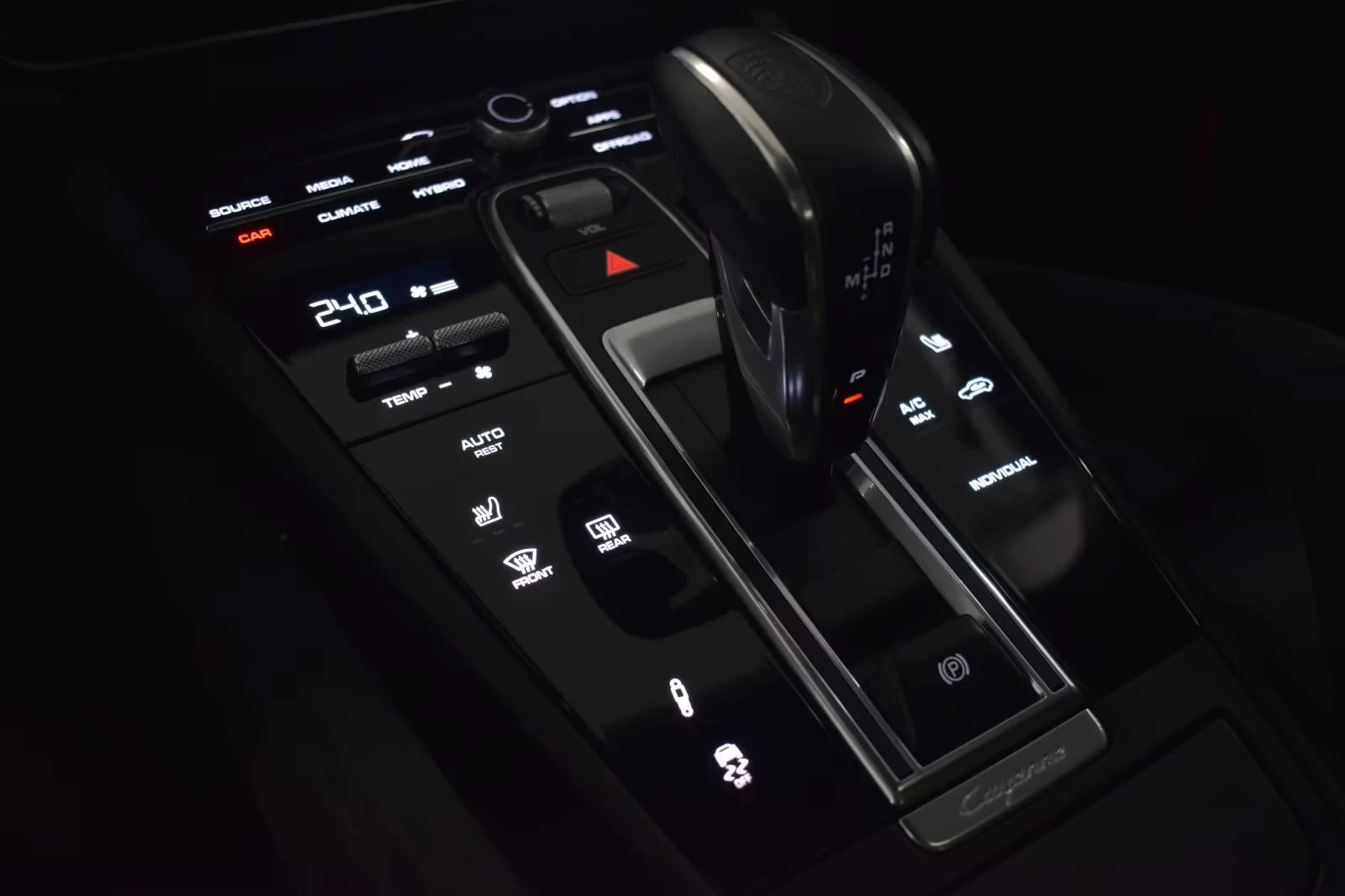Porsche Cayenne TURBO-S-E/680HP/COUPE/360/TECHART/PANO/484z, снимка 12 - Автомобили и джипове - 54885453