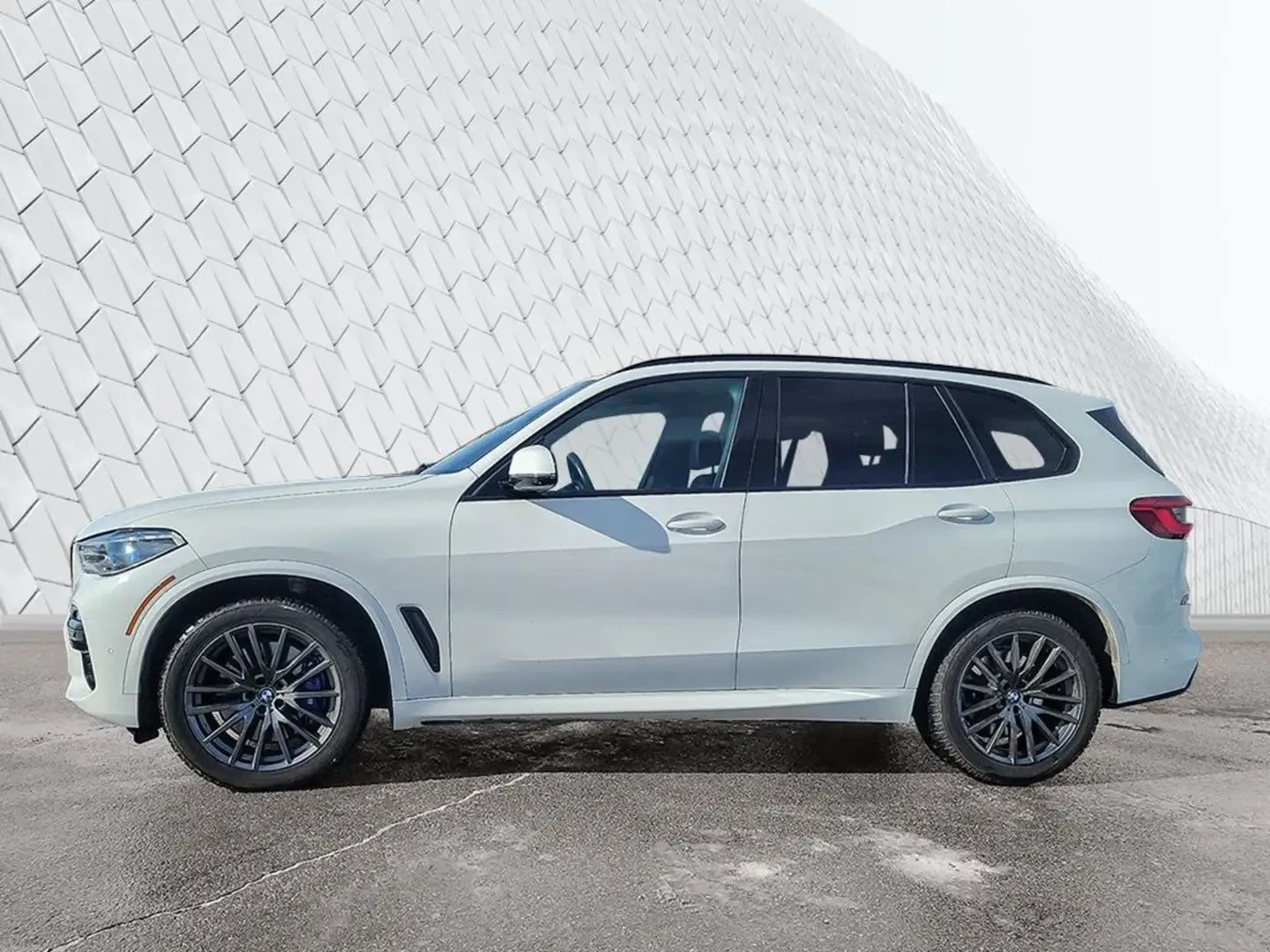 BMW X5 M-SPORT, PREMIUM ENHANCED* LASER* M PACK* FULL* ФИ, снимка 3 - Автомобили и джипове - 54928761