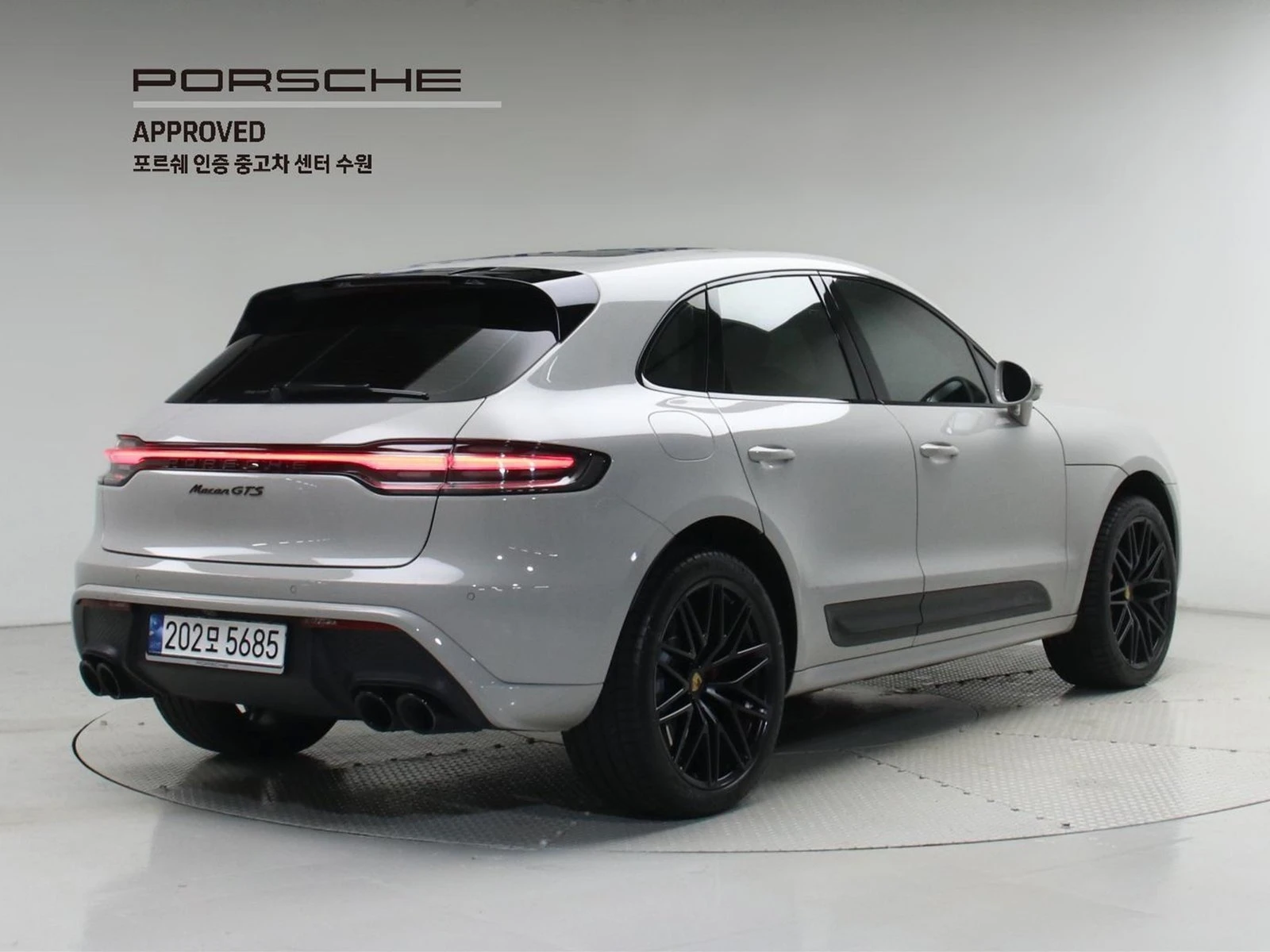 Porsche Macan GTS НАЛИЧНА КРАЙНА ЦЕНА, снимка 2 - Автомобили и джипове - 55227137