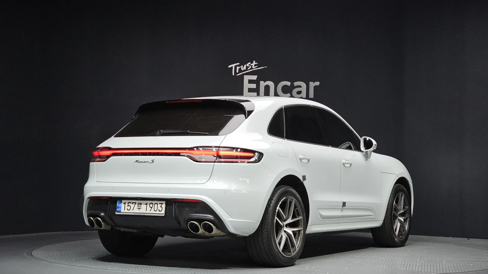 Porsche Macan S* ЕЛ. БАГАЖНИК* 360* ПОДГРЕВ ВОЛАН* КРАЙНА ЦЕНА, снимка 2 - Автомобили и джипове - 55227137