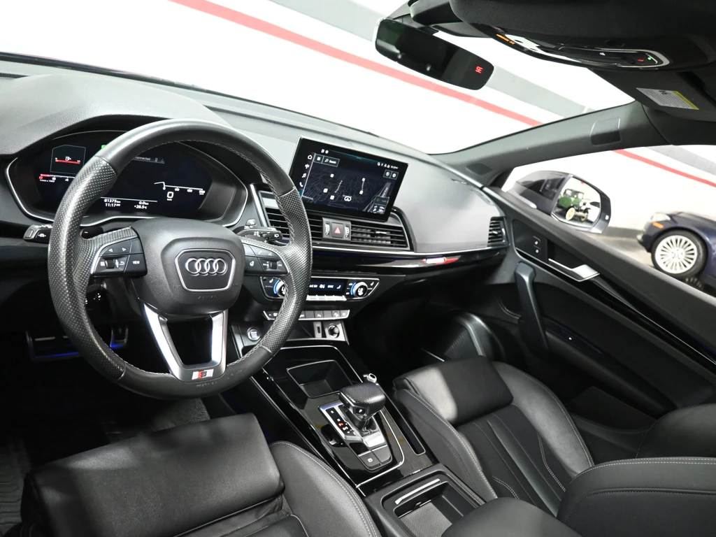 Audi Q5 Technik  S-Line / ПАНО / ЛИЗИНГ / ЦЕНА до БГ, снимка 9 - Автомобили и джипове - 55395776