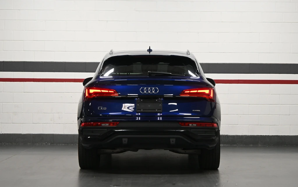 Audi Q5 Technik  S-Line / ПАНО / ЛИЗИНГ / ЦЕНА до БГ, снимка 6 - Автомобили и джипове - 55395776