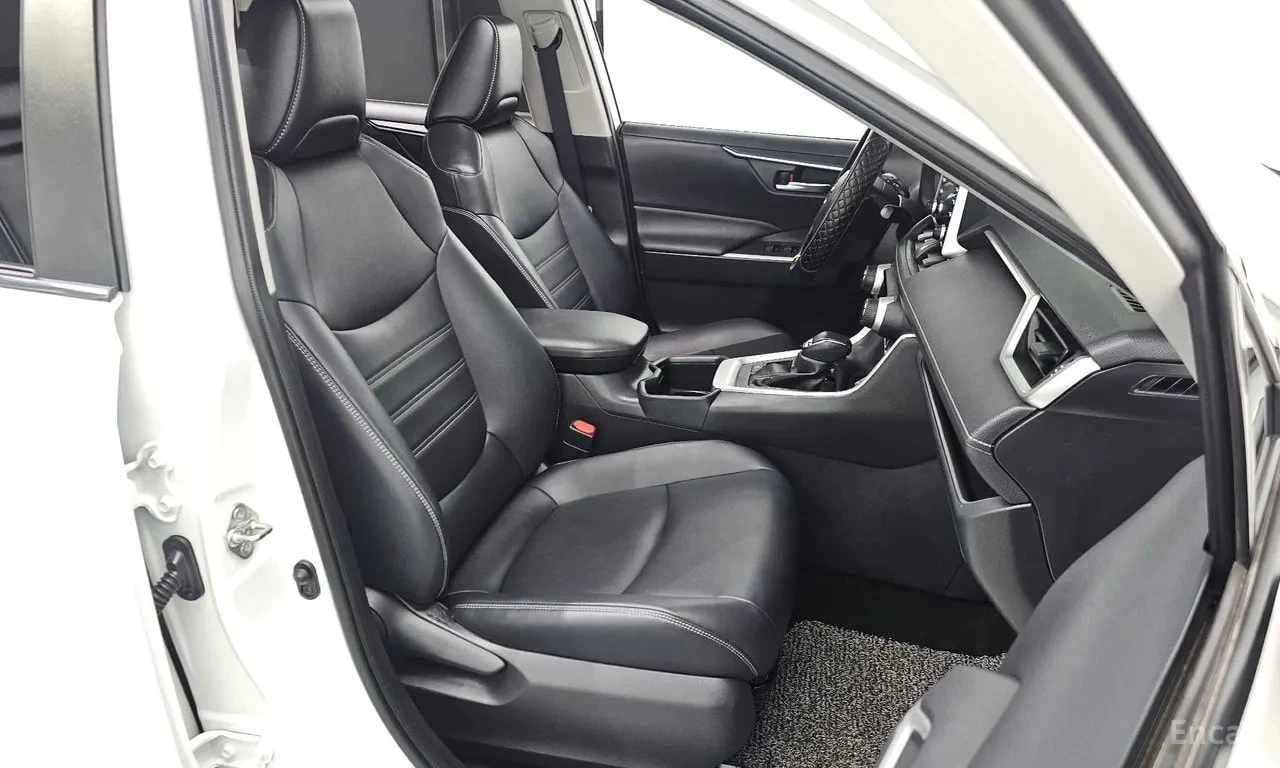 Toyota Rav4 * 2.5 2WD Hybrid * КРАЙНА ЦЕНА ДО БЪЛГАРИЯ, снимка 12 - Автомобили и джипове - 55834260