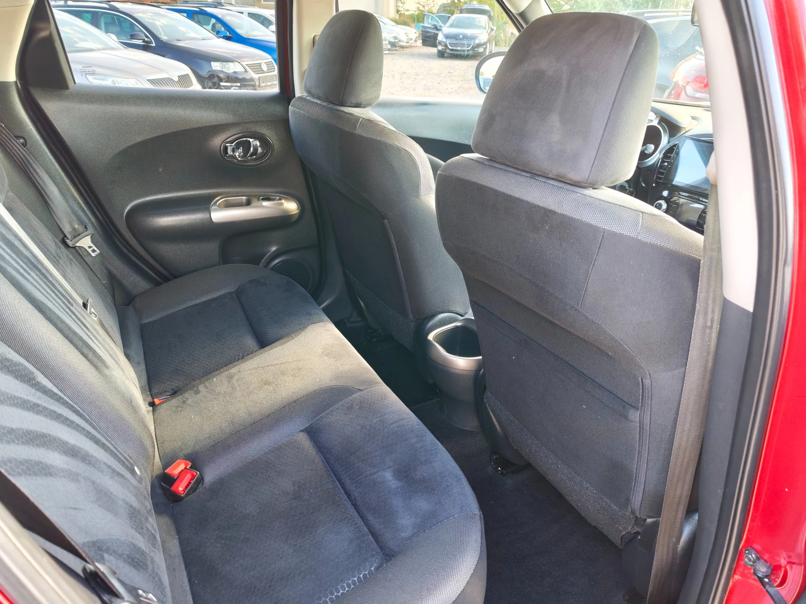 Nissan Juke 1.5DCI, снимка 12 - Автомобили и джипове - 56225545