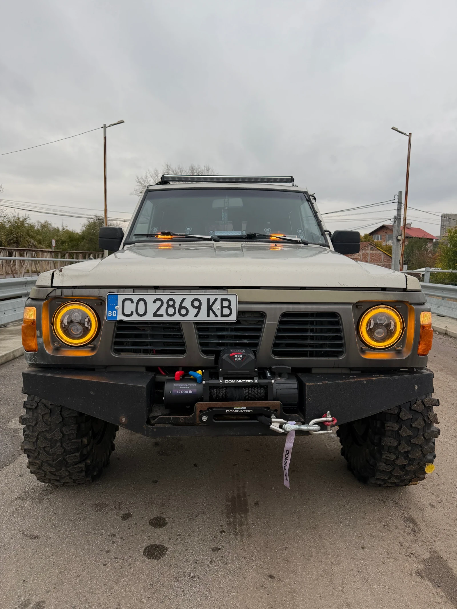 Nissan Patrol Y60 къса база