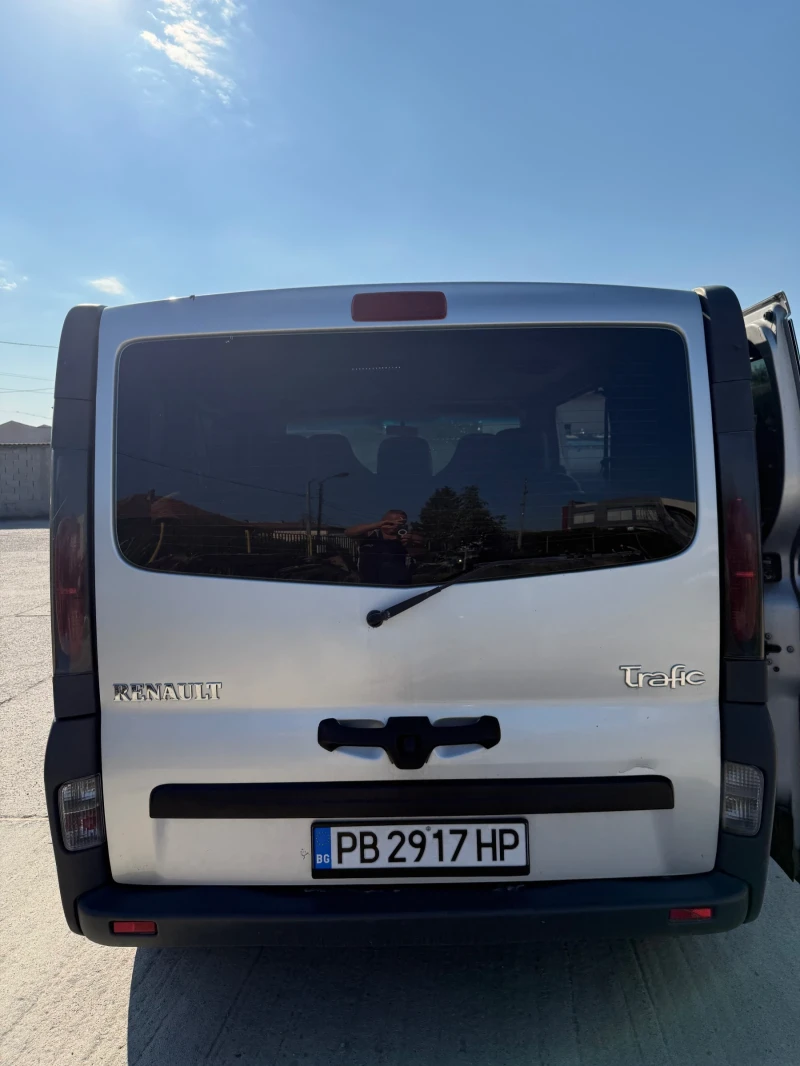 Renault Trafic 1, 9 cdi, снимка 4 - Бусове и автобуси - 52401066