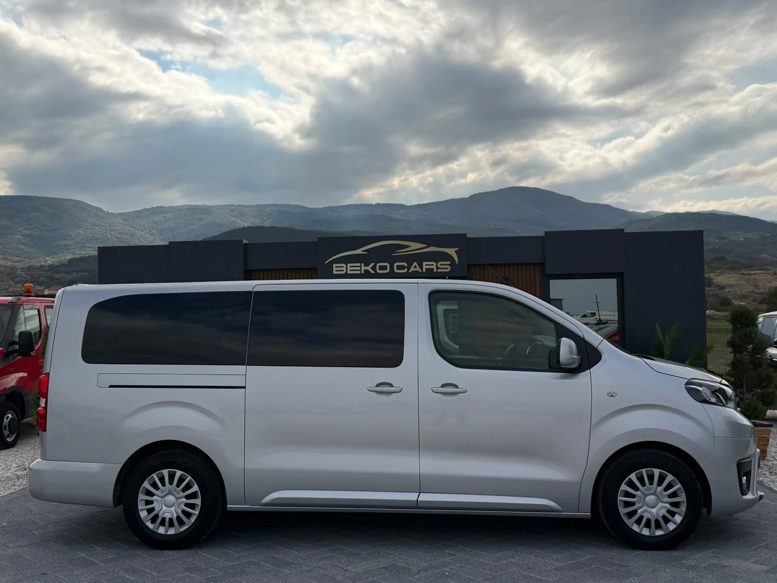 Toyota Proace 9-местен!Нов внос от Белгия-Безупречна! - изображение 4