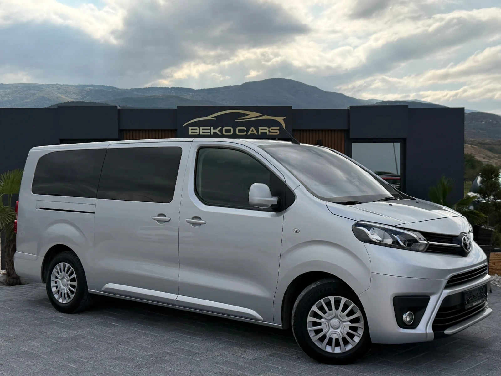 Toyota Proace 9-местен!Нов внос от Белгия-Безупречна! - изображение 3