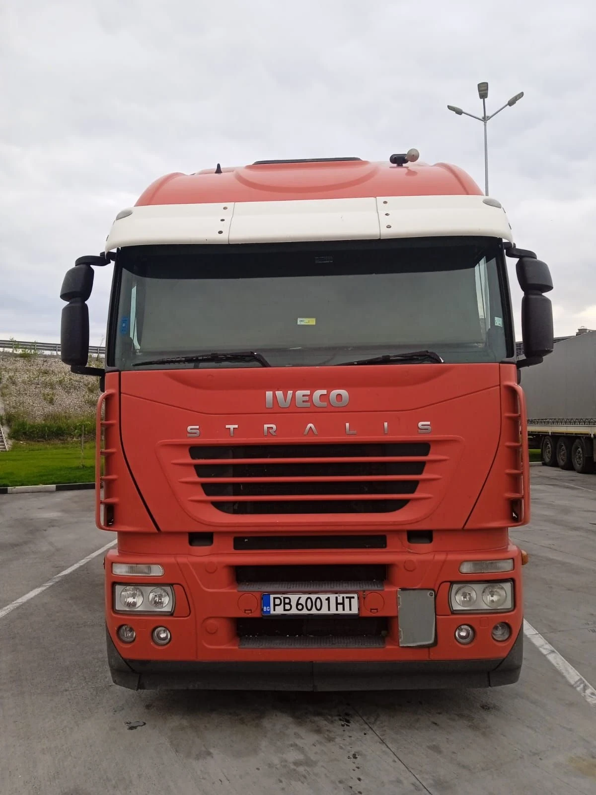 Iveco Stralis, снимка 2 - Камиони - 55586379