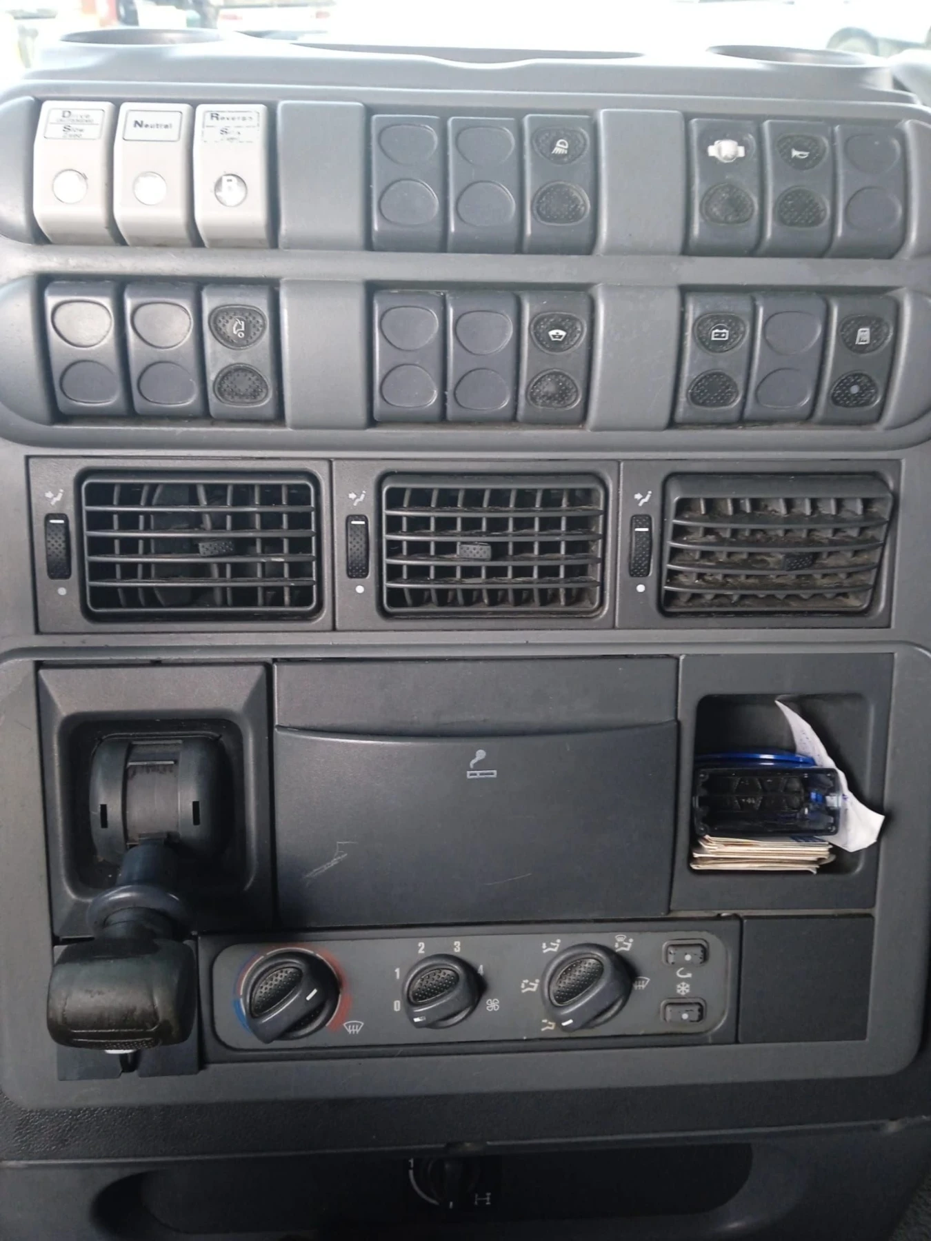 Iveco Stralis, снимка 6 - Камиони - 55586379