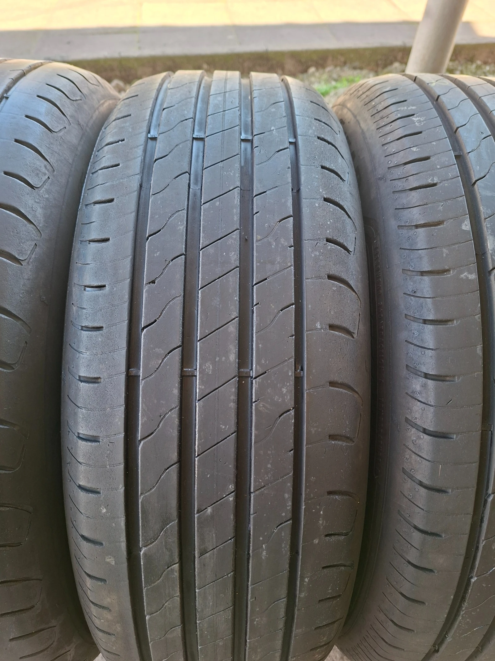 Гуми Летни 225/60R18, снимка 4 - Гуми и джанти - 53782315