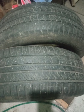 Гуми Всесезонни 235/60R17, снимка 3 - Гуми и джанти - 47398967