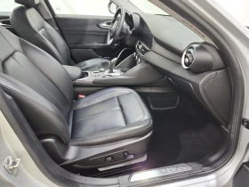 Alfa Romeo Giulia Ti Q4 280кс * Възможност за Лизинг* , снимка 8