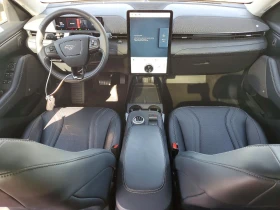 Ford Mustang Mach-E Premium, снимка 8