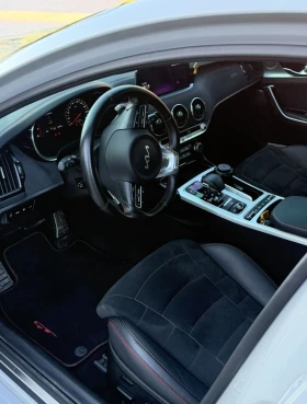 Kia Stinger 3.3 T - GDi GT, снимка 9