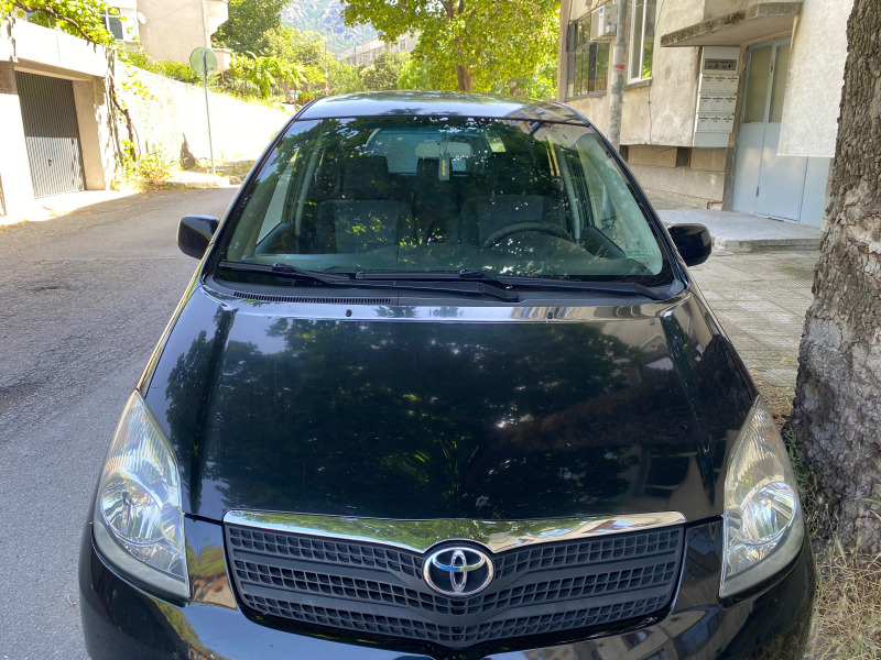 Toyota Corolla verso, снимка 1 - Автомобили и джипове - 46330610