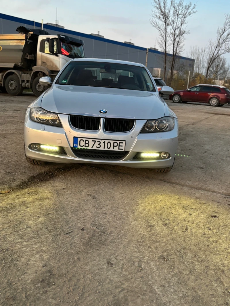 BMW 320 320i, снимка 1 - Автомобили и джипове - 48015935