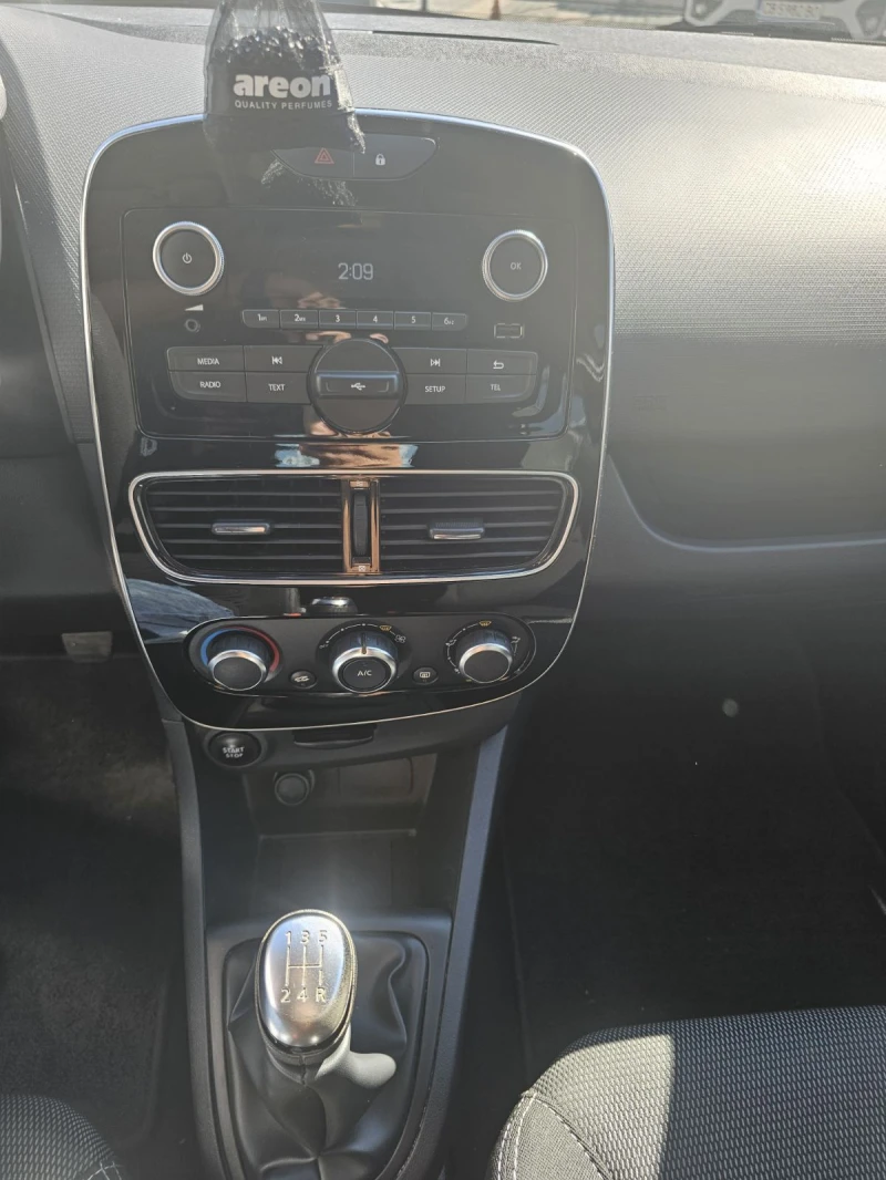 Renault Clio Energy dCi 75 к.с. BVM5, снимка 9 - Автомобили и джипове - 51710006