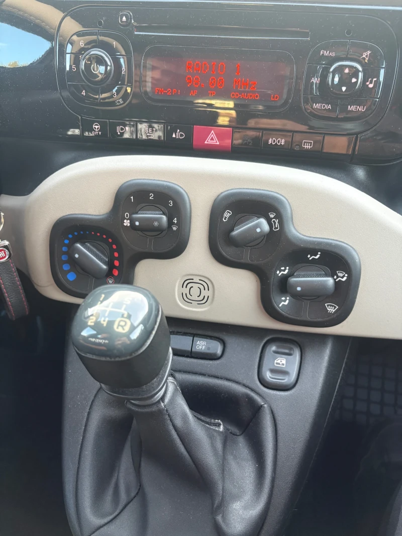 Fiat Panda, снимка 12 - Автомобили и джипове - 52240096