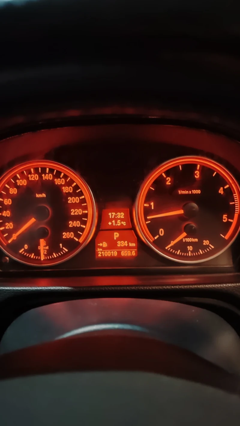 BMW 330, снимка 11 - Автомобили и джипове - 52929957