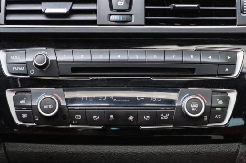 BMW 230 M pack * * Изрядна история * * АВТО КРЕДИТ, снимка 9 - Автомобили и джипове - 52960435