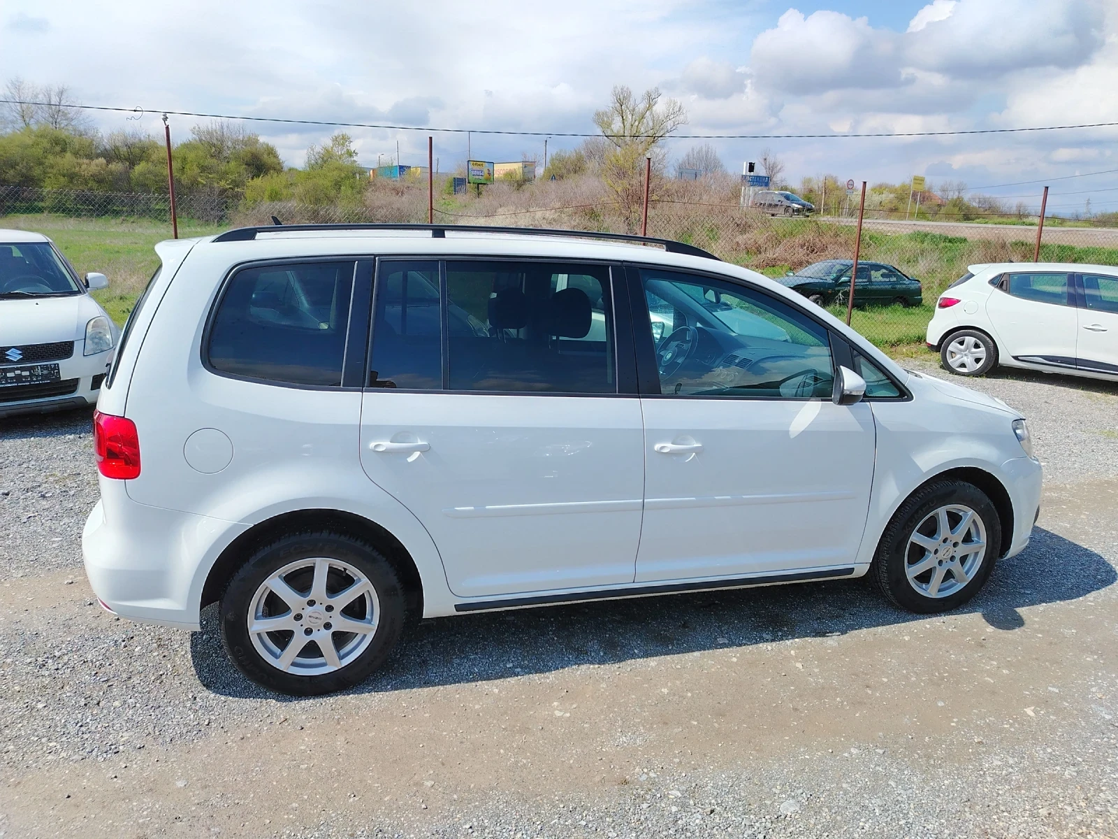 VW Touran 1.6 TDI KSENON, LED  - изображение 3