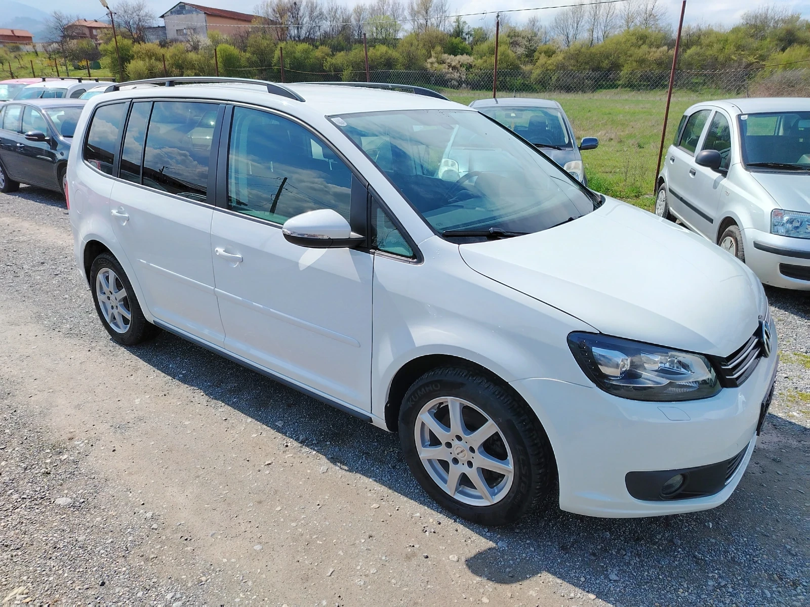 VW Touran 1.6 TDI KSENON, LED  - изображение 5