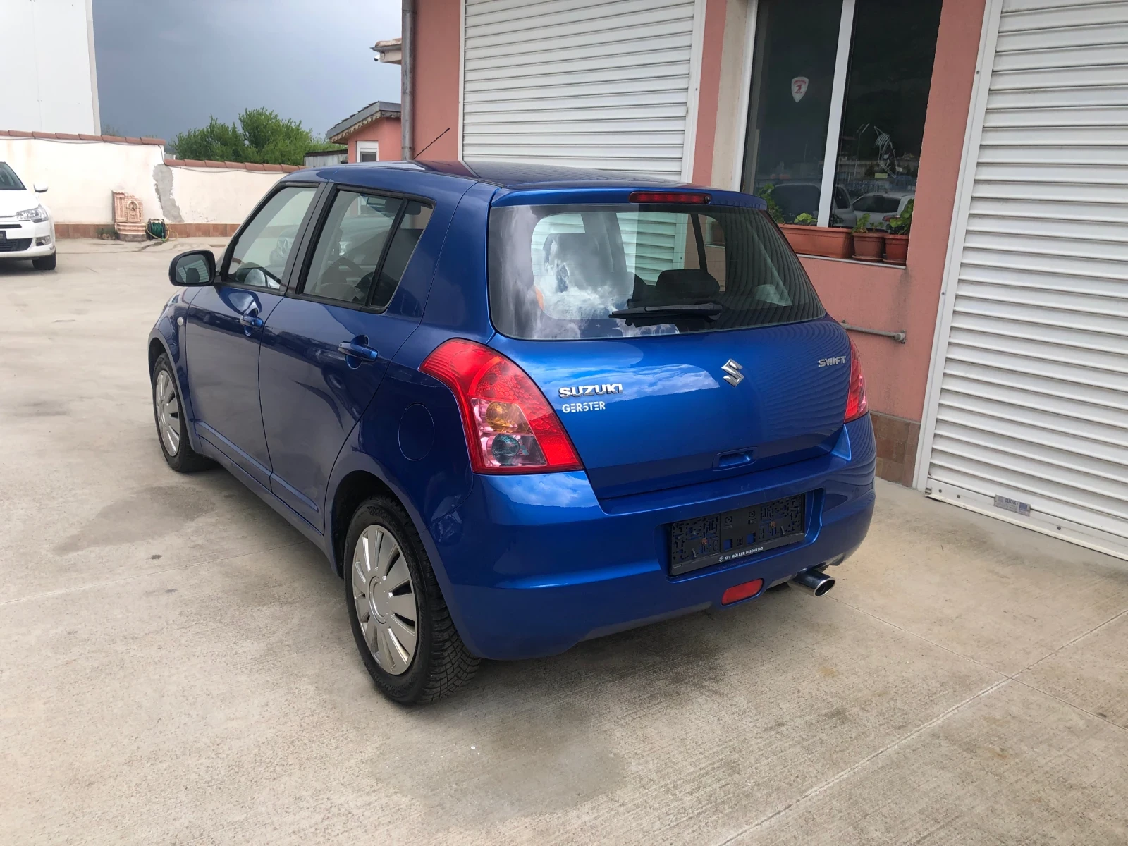 Suzuki Swift 1.3 - изображение 5