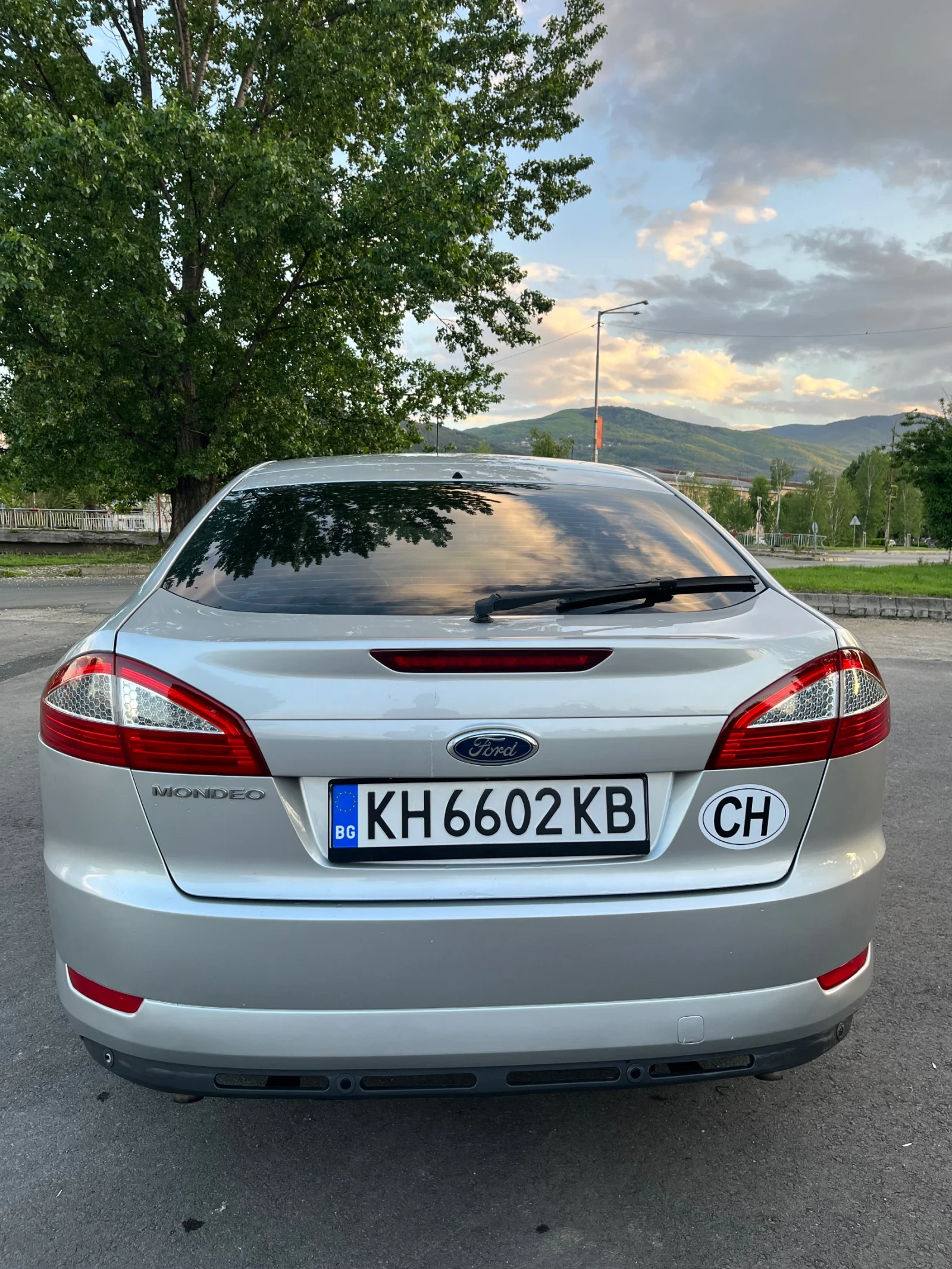 Ford Mondeo 2.3 бензин - изображение 5