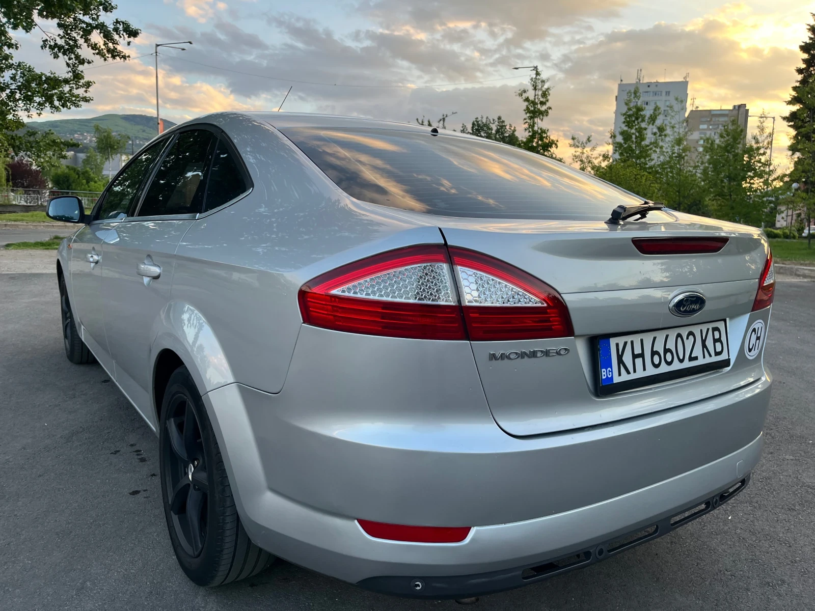 Ford Mondeo 2.3 бензин - изображение 4