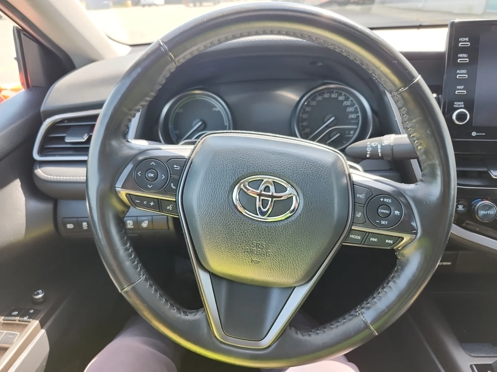 Toyota Camry * CARFAX * ОПЦИЯ ЗА ФИНАНСИРАНЕ  - изображение 9