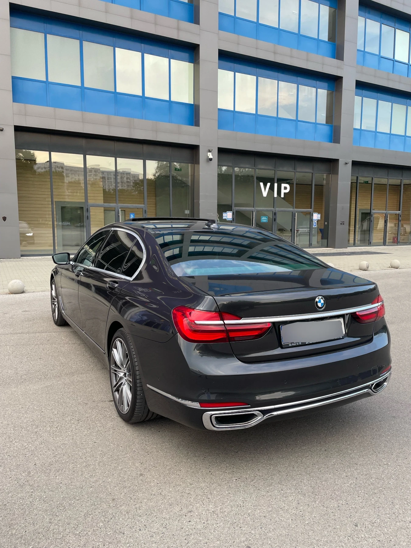 BMW 750 BMW 750LI Individual xDrive Bowers&Wilkins Full - изображение 6
