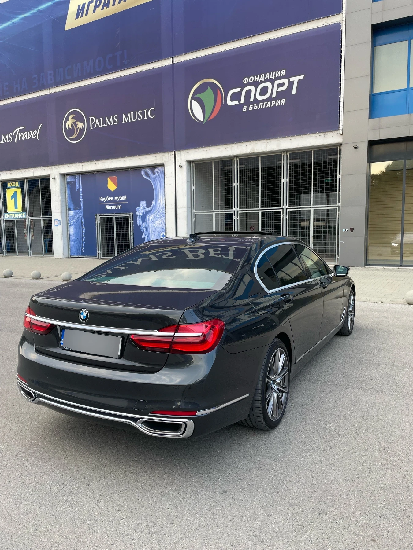 BMW 750 BMW 750LI Individual xDrive Bowers&Wilkins Full - изображение 7