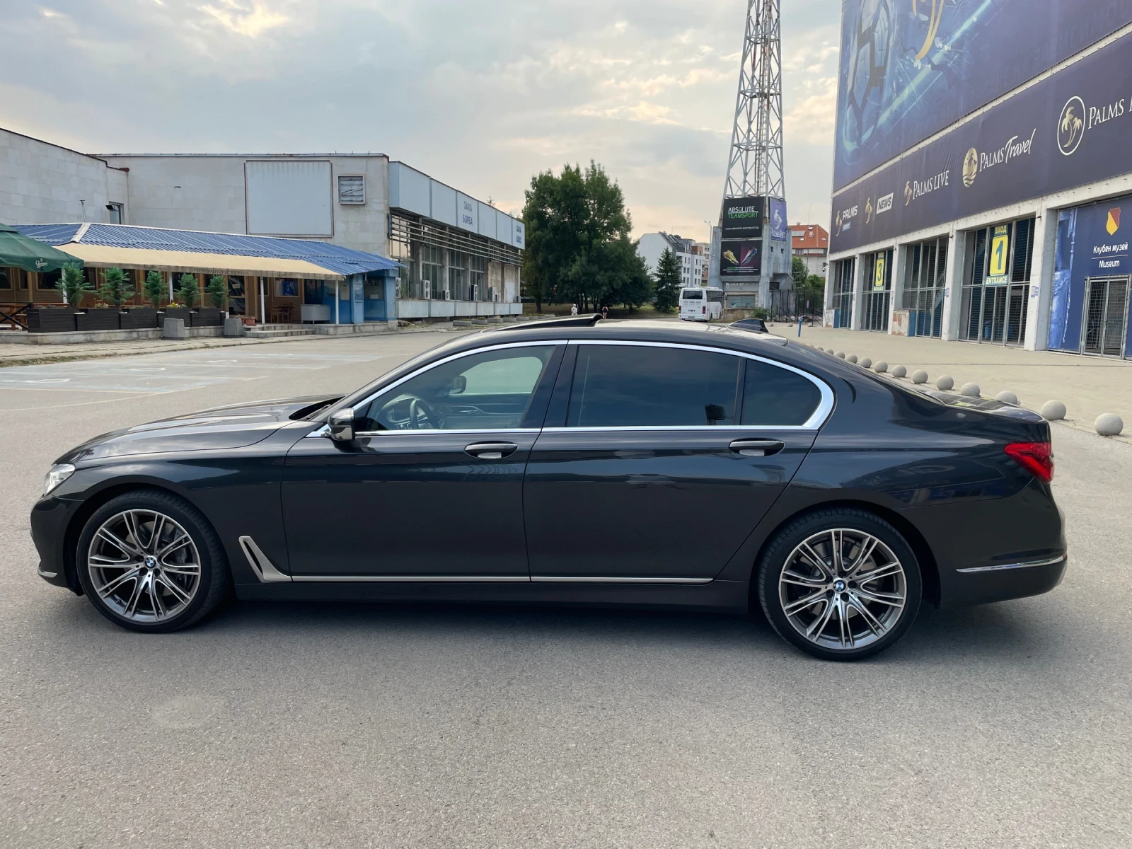 BMW 750 BMW 750LI Individual xDrive Bowers&Wilkins Full - изображение 4