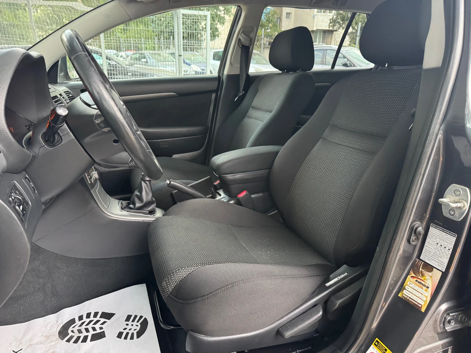 Toyota Avensis 2.2D4D FaceLift - изображение 10
